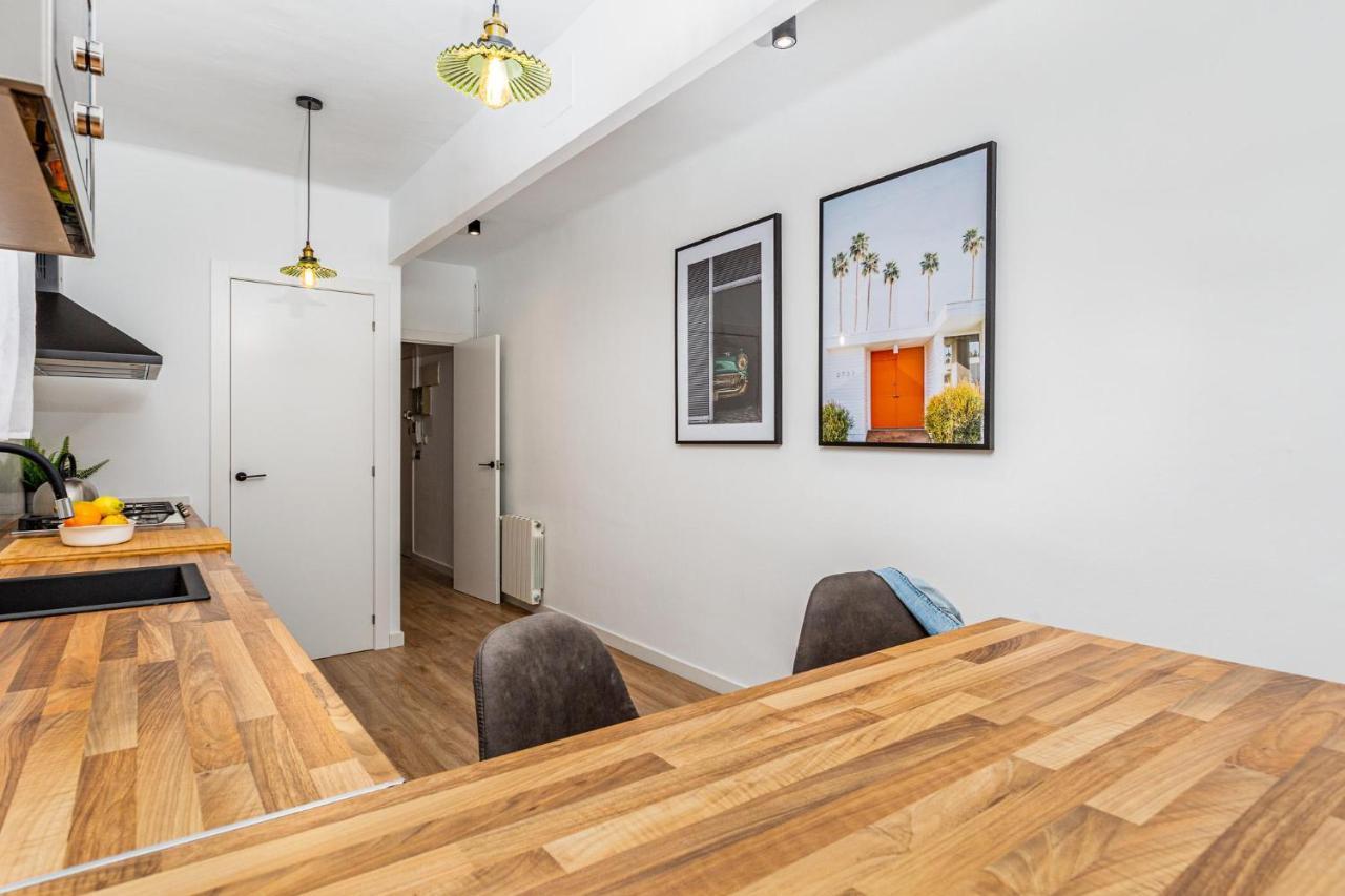 Simply Stunning - Hidden Gem, Heart Of Poble Sec Appartement Barcelona Buitenkant foto